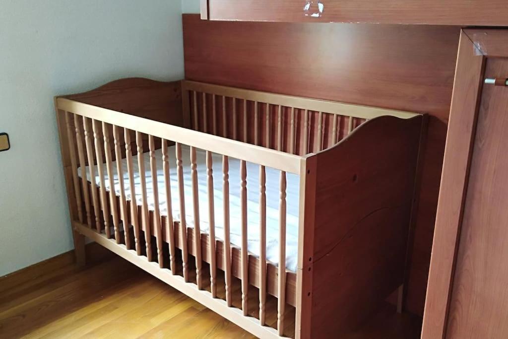 Apartamento Con Encanto San Lorenzo de Morunys Luaran gambar